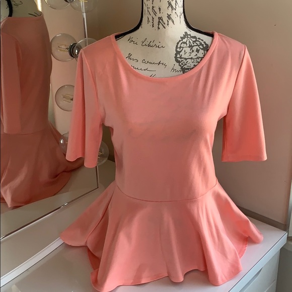 Tops - Short Sleeve Peplum Top